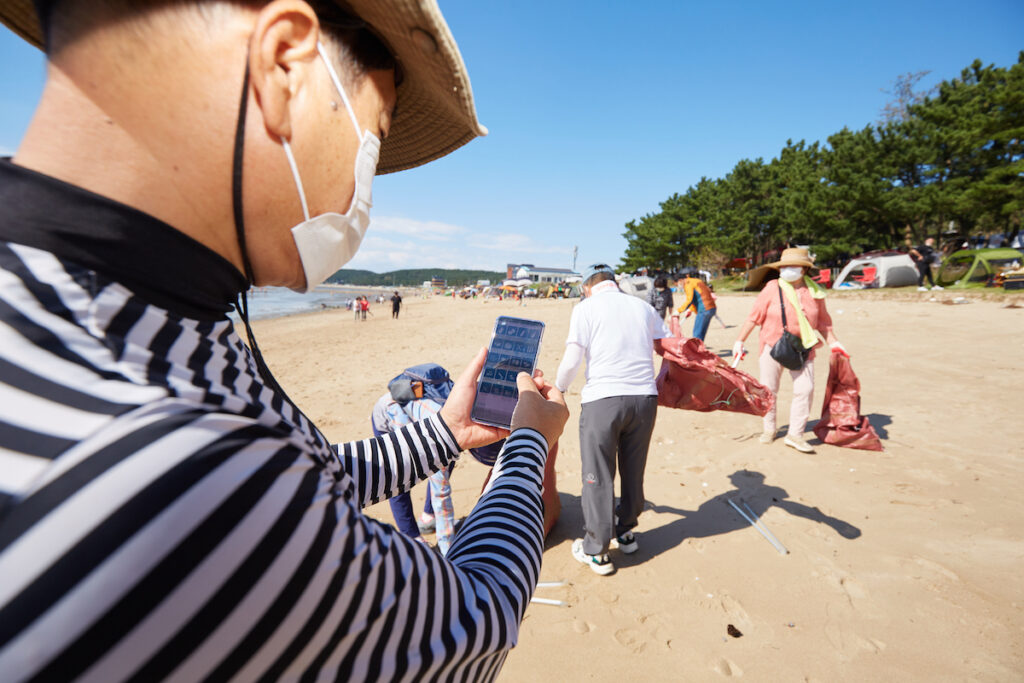 Volunteers take part in Ocean Conservancy's 2020 International Coastal Cleanup (ICC) in South Korea.