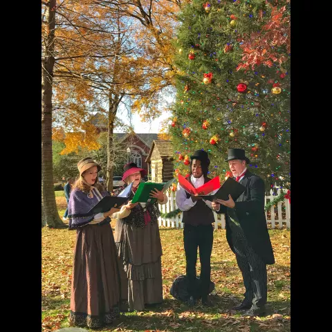 Carolers on Collierville Town Sqaure