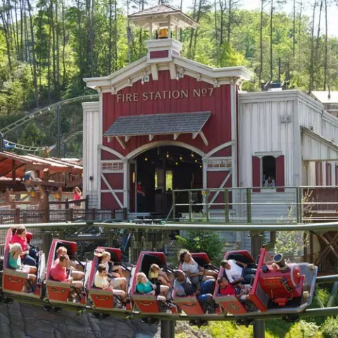 Dollywood Theme Park