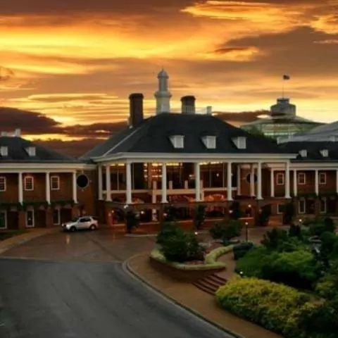 Experience the energy and excitement of Music City at Gaylord Opryland Resort