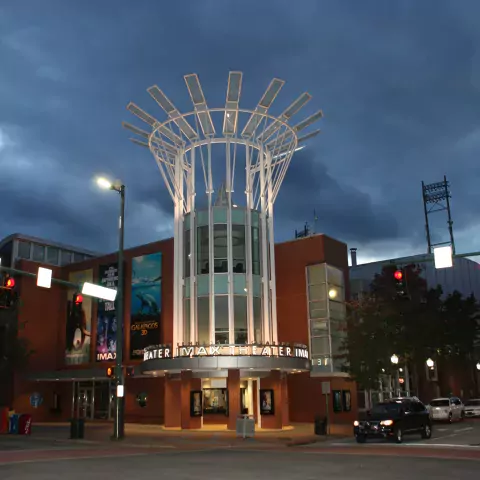 Exterior view of the Tennessee Aquarium IMAX 3D Theater